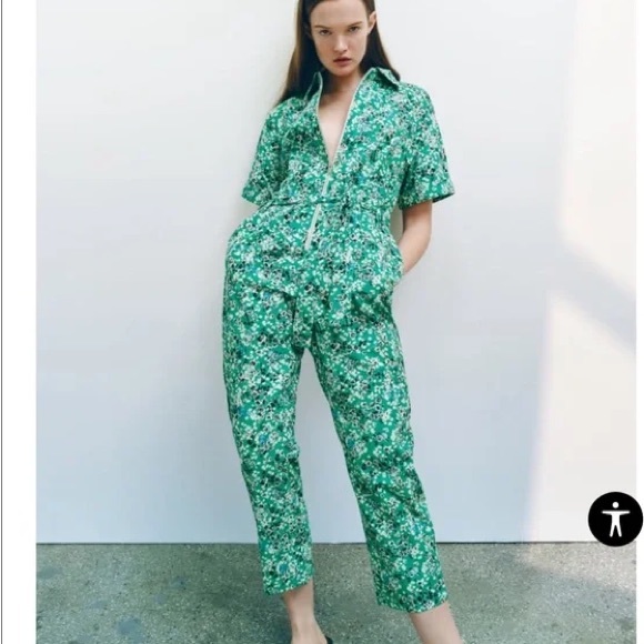Zara Pants - New Zara Jumpsuit Green Floral Print Zip Front Short Sleeves Size M